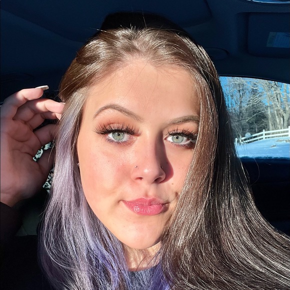 angelaaa02